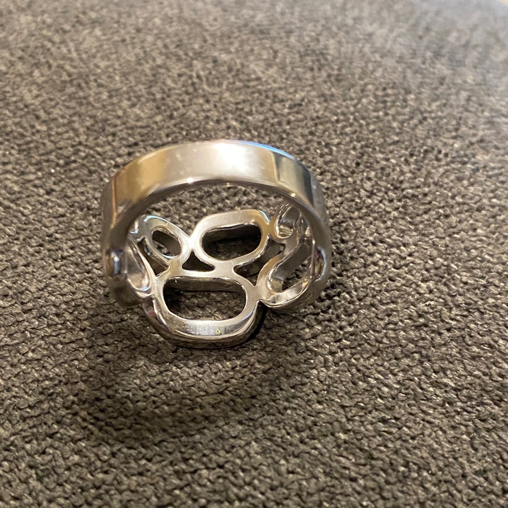 Silver Openwork Ring - Picture 4 of 7